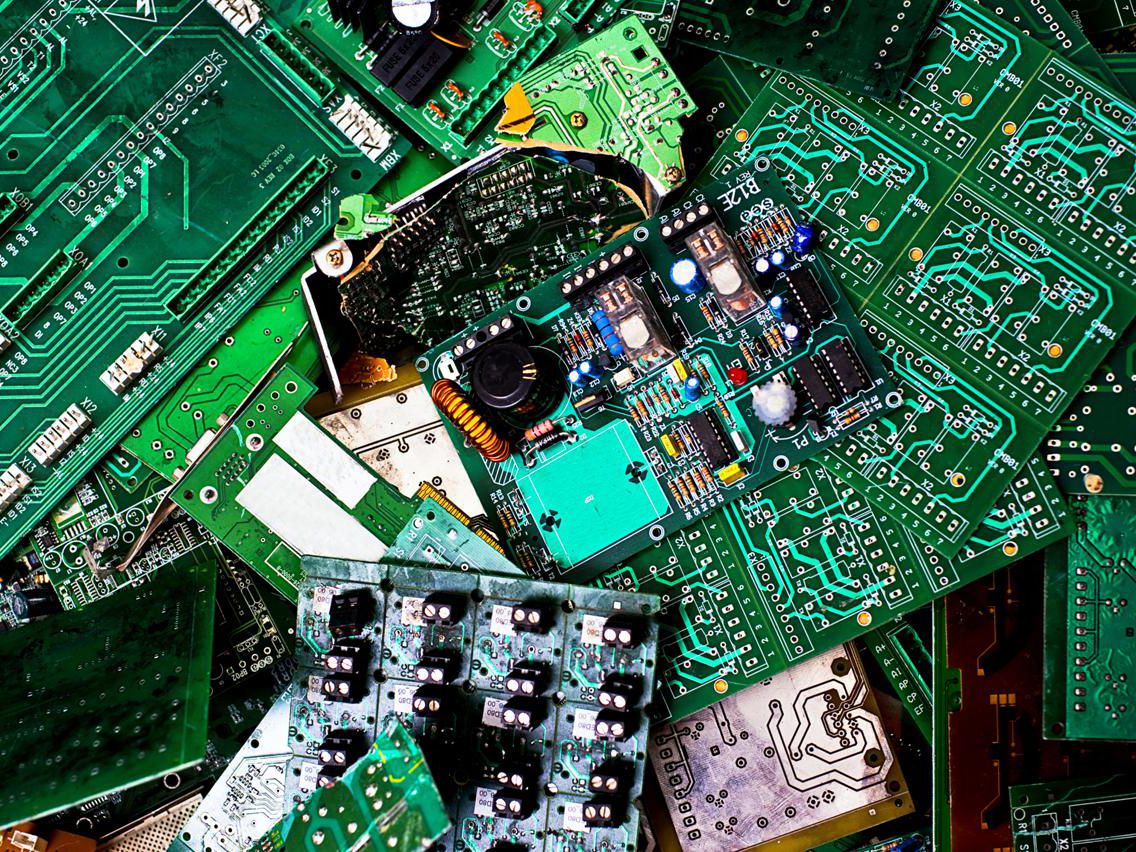 The Importance of R2 Certification for Electronics Recyclers
