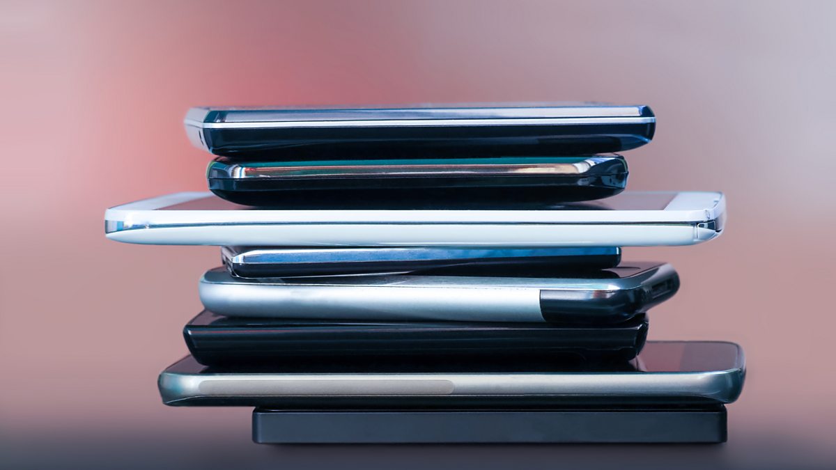 10 Signs Your Smartphone Might Be Designed for Planned Obsolescence